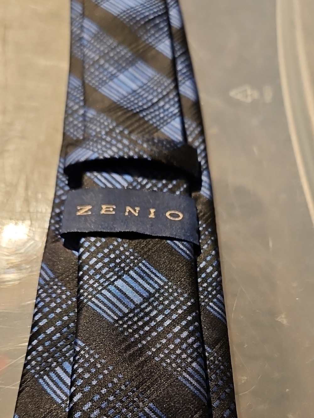 Zenio Men's Blue and Black Plaid Tie V45